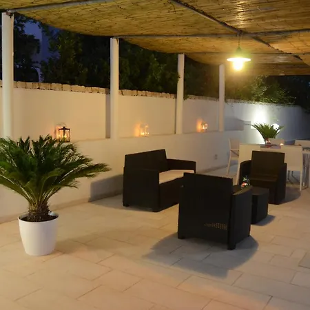 Leca's House A 100m Dal Mare Apartment